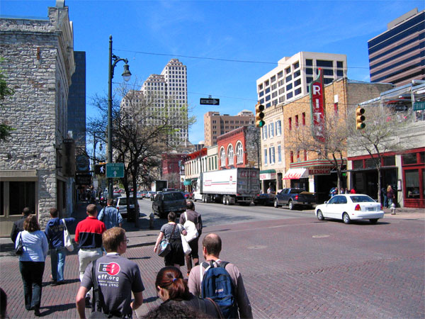 APD: To Reduce Traffic Deaths, Focus On Pedestrian Behavior