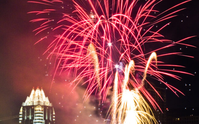 fireworks austin viewpoint lookout viewing frost bank tower artillery shell