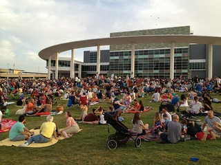 Summer Concerts in the Park Features ‘Strings’ 8/7 @ The Long Center