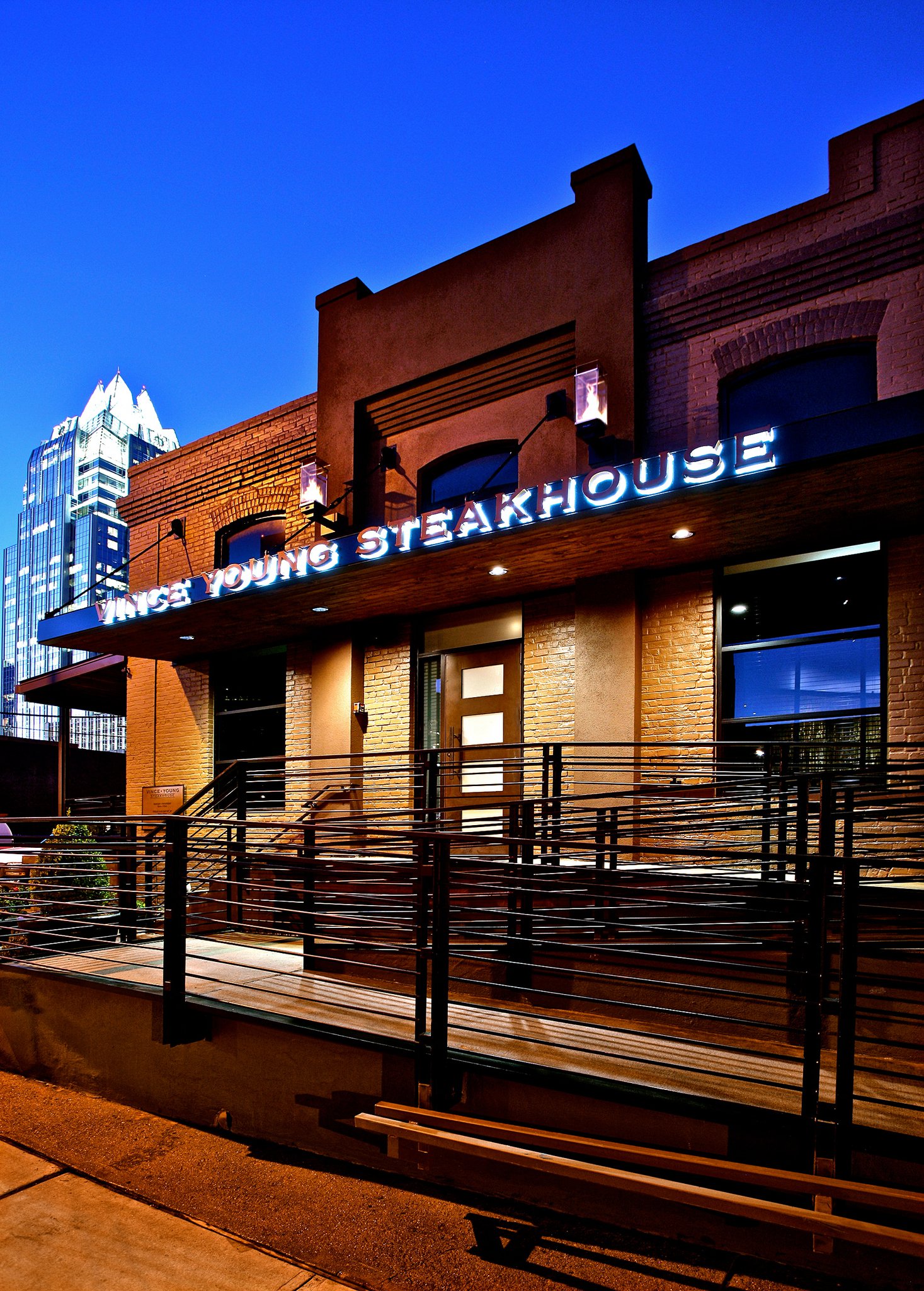 9-best-steakhouses-in-austin