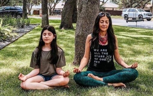 Get Zen With This Free Yoga Video Routine That The Whole Family Will Enjoy – Lady Bird Lake