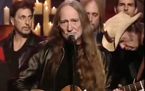 If You Want To Keep That American Pride Going, Check Out This Video of Willie Nelson Singing ‘America the Beautiful’