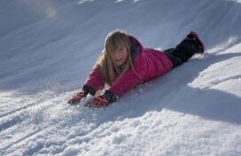 https://pixabay.com/en/child-girl-winter-snow-slip-fun-1219700/