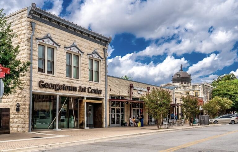 Austin Com Take A Trip To The Most Beautiful Texas Town Squares   Georgetown 768x490 