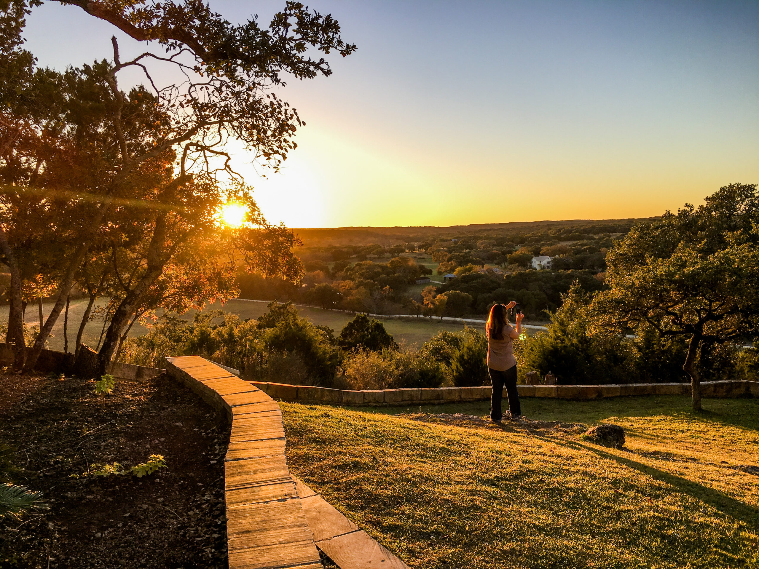 hill country wine tours austin